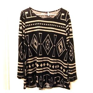 Black and cream tribal top